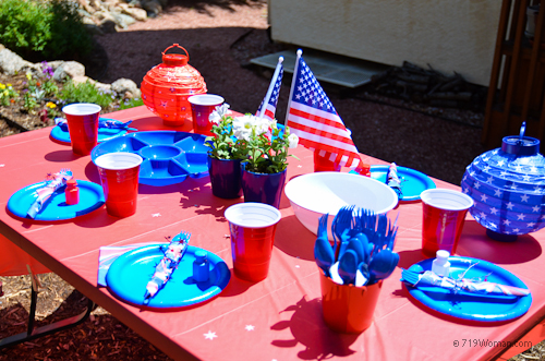 Cheap and Fun Memorial Day Table Setting Ideas | 719Woman.com